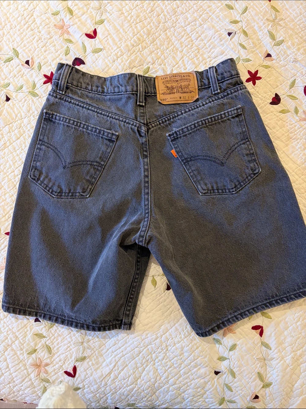 Vintage Levi’s 550 Orange Tab denim jorts